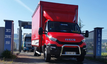 Lavage véhicules utilitaires chez EMS Lavage